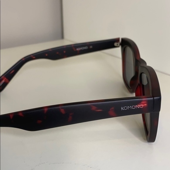 New Komono sunglasses The Allen Beetroot Tortoise wayfarer reflective main image 11